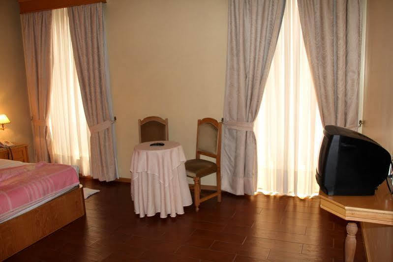 Portucalense Bed and Breakfast OOporto Esterno foto